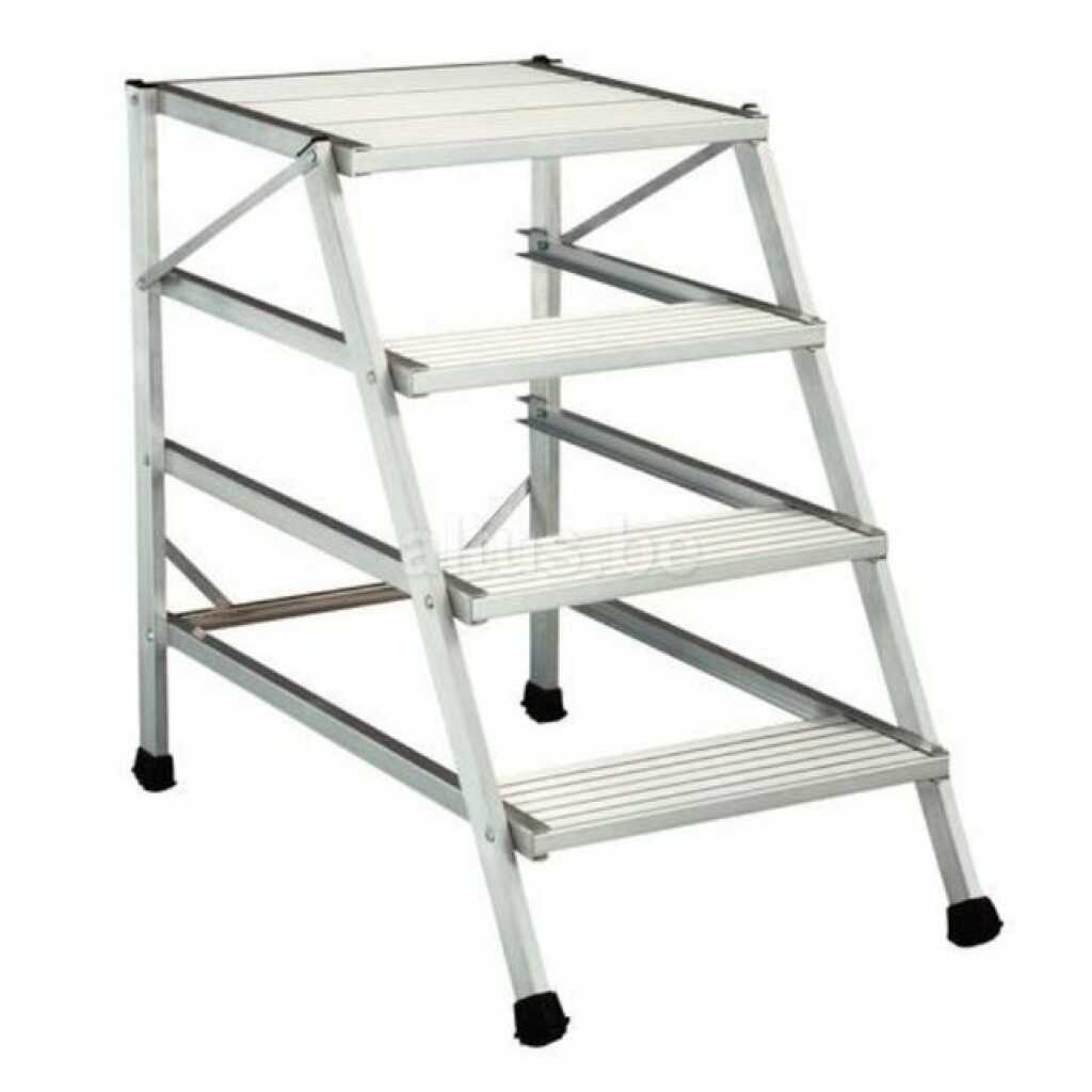 Bordestrap podium 4 treden zonder wielen