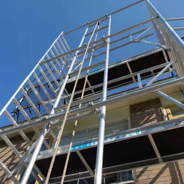 Rolsteiger solarlift 14m werkhoogte met katrolsysteem voor platform lengte 305 cm