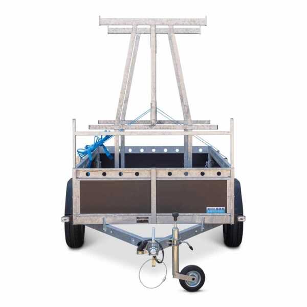 aanhangwagen met steigerbok