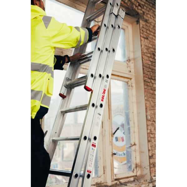 Solide Eco 3x8 sporten Professionele 3-delige reformladder met gebogen voet en spreidbeveiliging - 4.75m